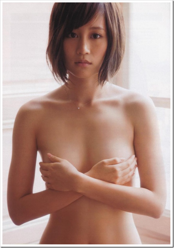 【前田敦子（元AKB48）】全裸下着ビキニ・お宝手ブラ美乳おっぱいセミヌードエロ画像動画
